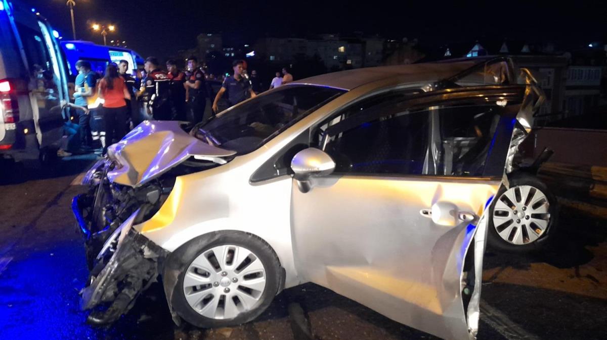 Bayrampaa TEM balant yolunda kaza: 7 yaral