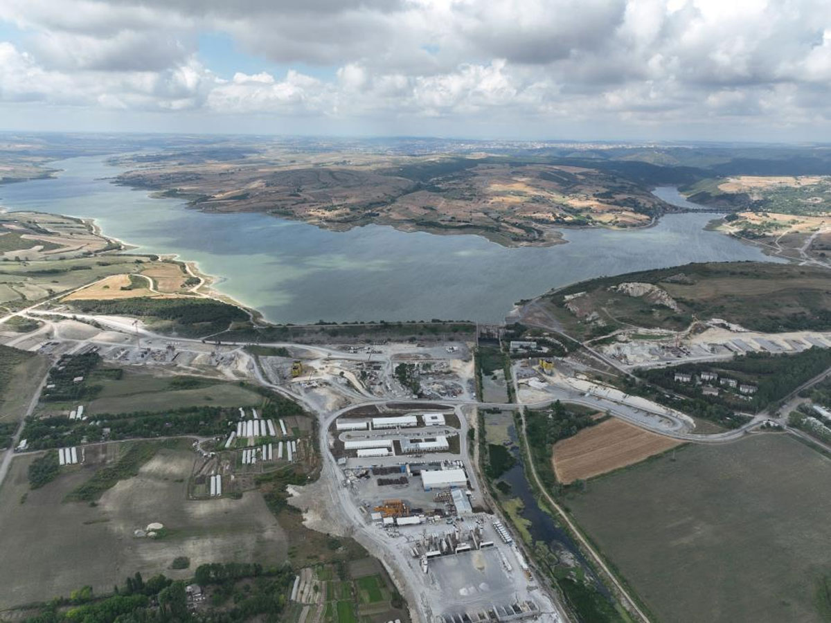 Kanal �stanbul Projesi'nin ilk k�pr�s� y�kseliyor