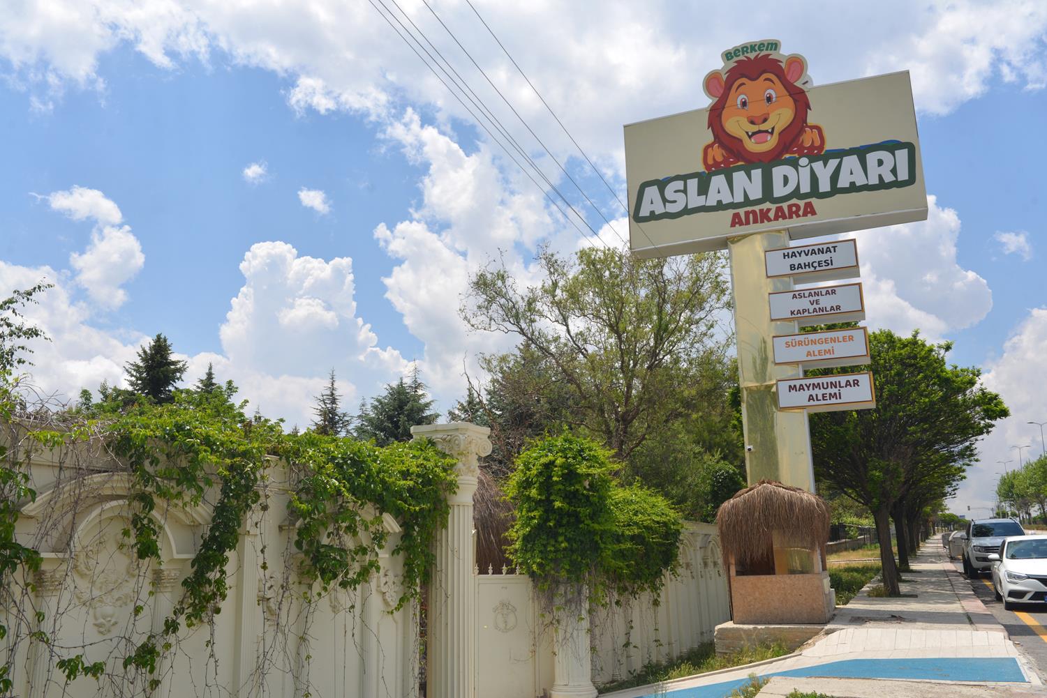 Mahalle aras� hayvanat bah�esi mahkeme taraf�ndan durduruldu