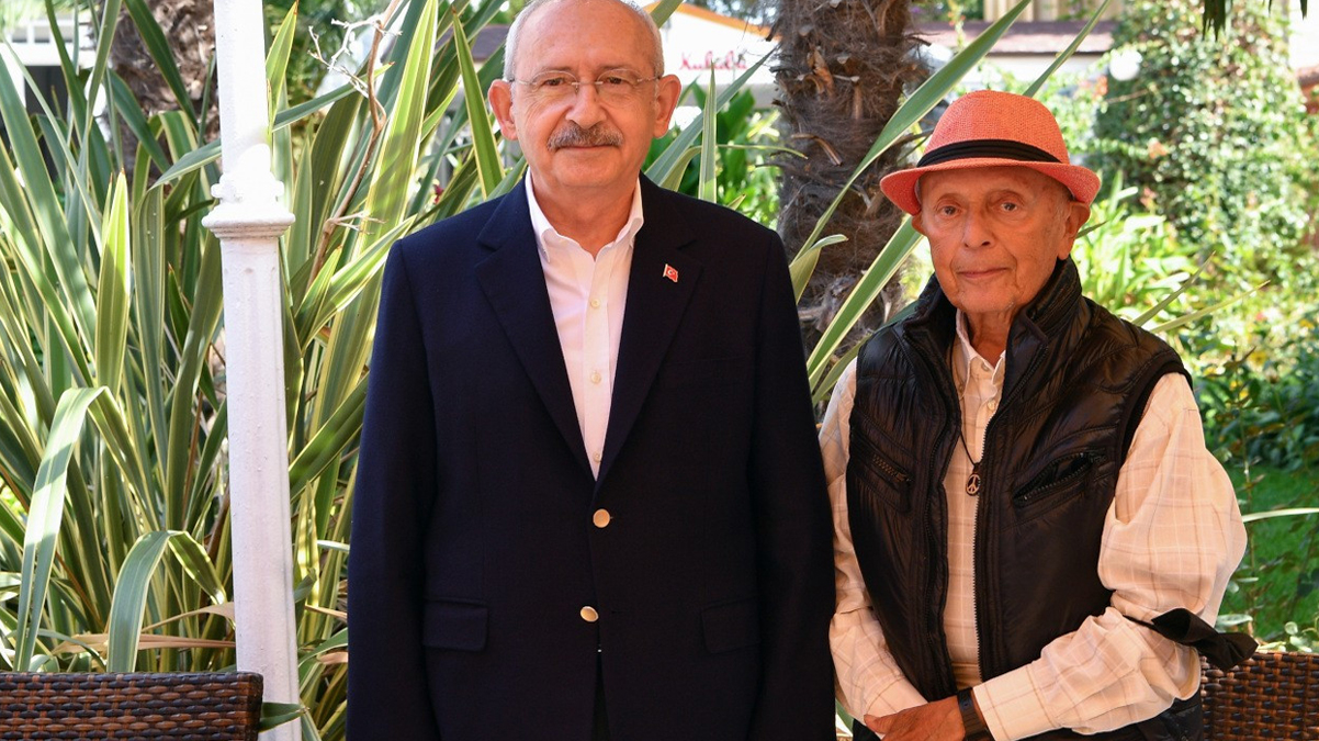 Bu adamlar bu �lkede y�llarca �st d�zey g�rev yapt�! Emekli b�y�kel�i Yunanistan'� savundu