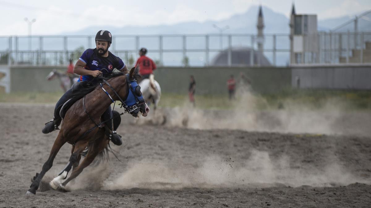 Erzurum'da atl cirit heyecan