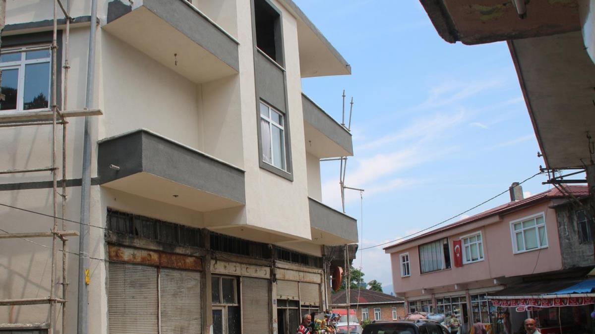 Rize'de fkra gibi daire! Grenler aryor