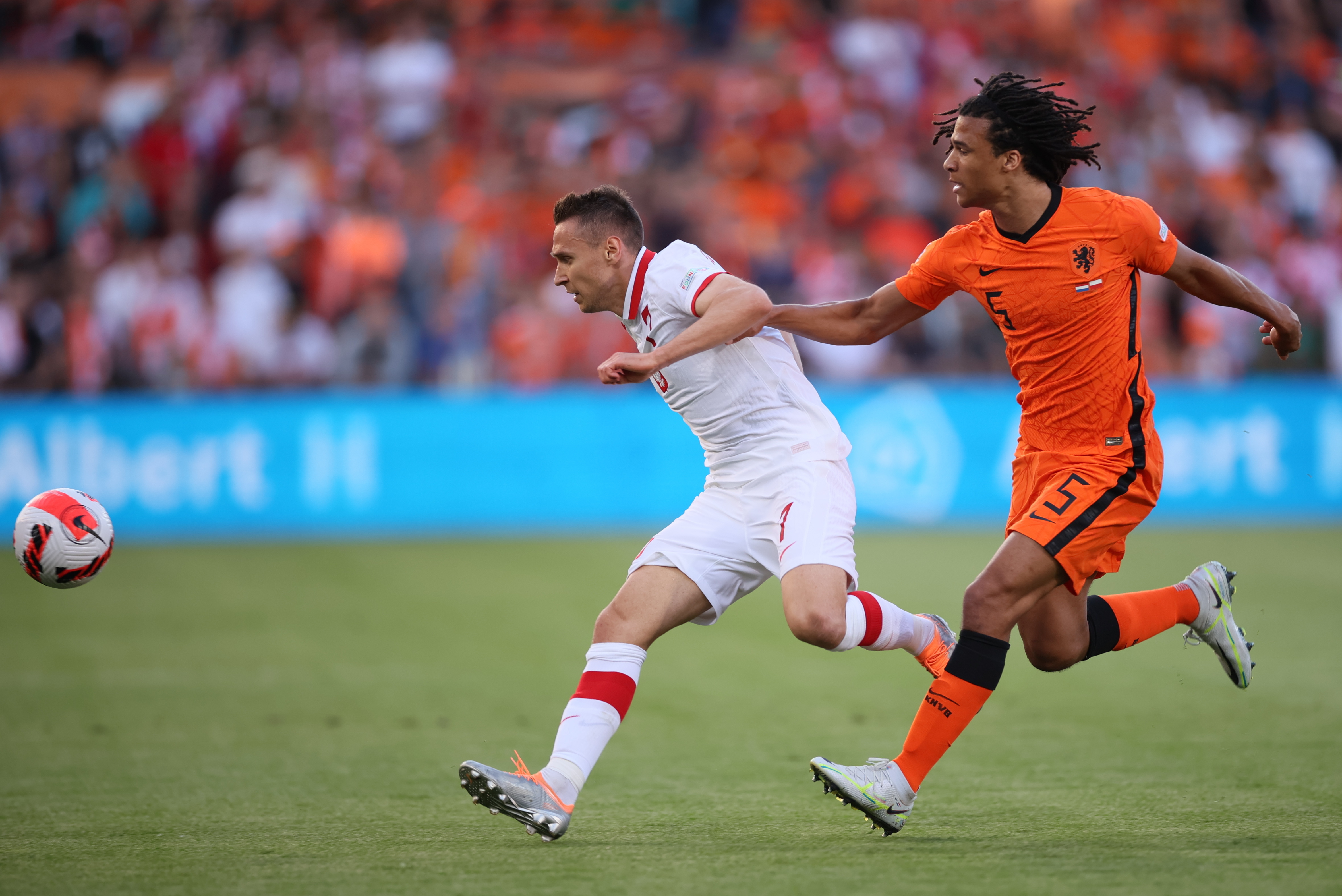 Hollanda - Polonya ma��nda 4 gol var kazanan yok