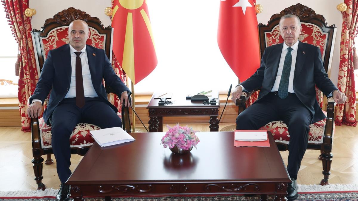 Cumhurbakan Erdoan'dan Dolmabahe'de nemli kabul