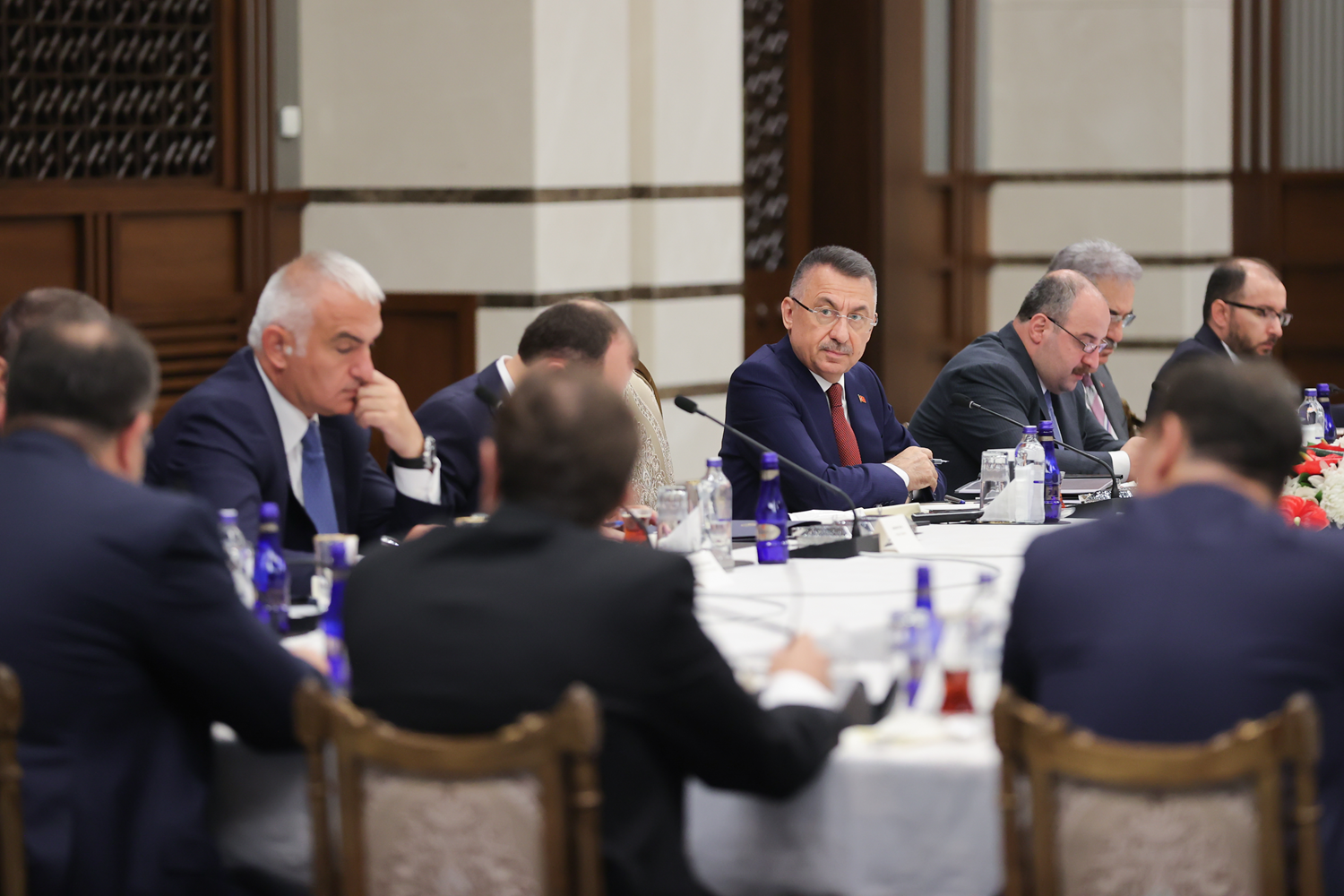 Oktay, e-ticaret sekt�r temsilcileriyle bir araya geldi