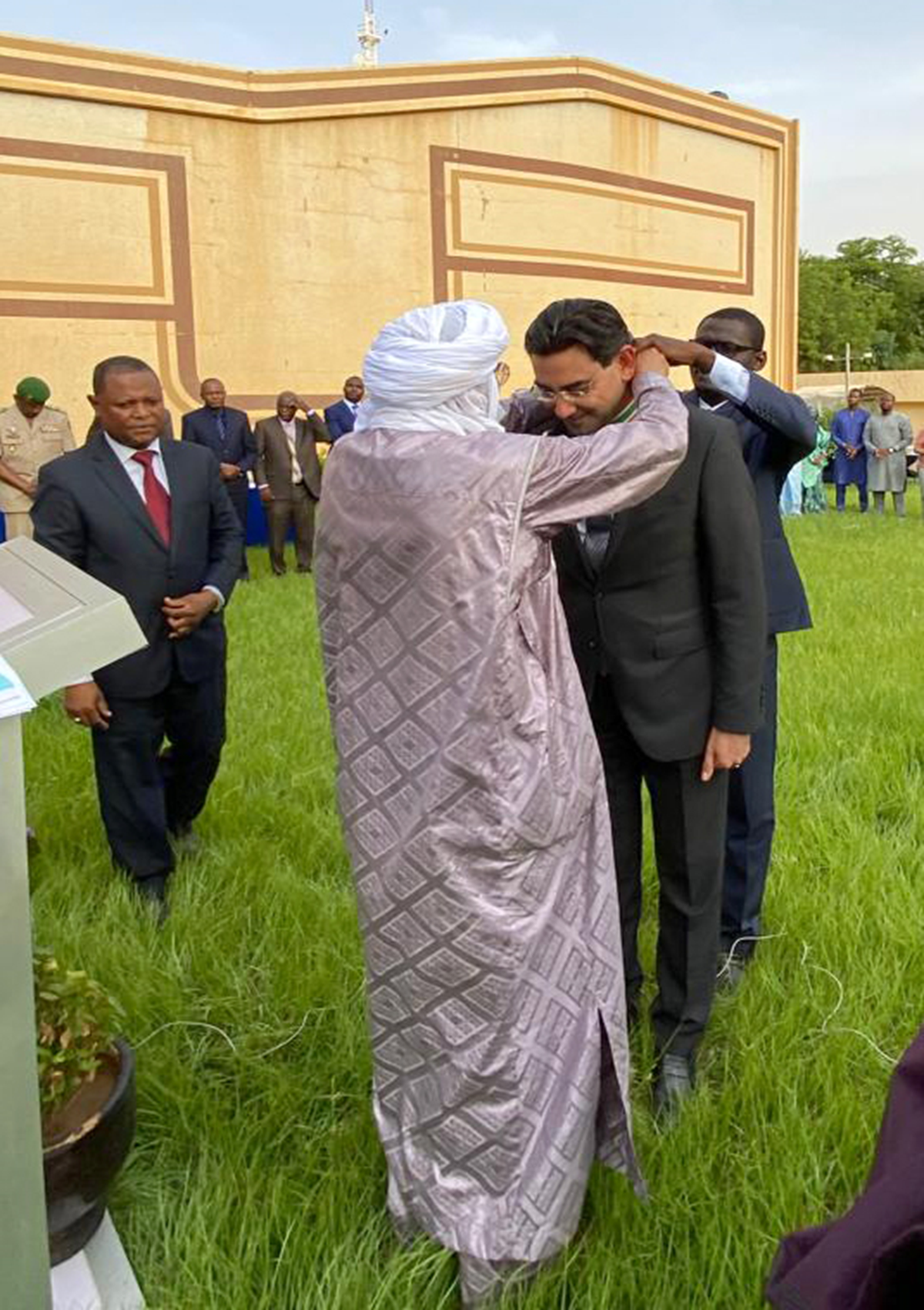 T�rkiye'nin Niamey B�y�kel�isi Ar�'ya Nijer Devlet Liyakat Ni�an� verildi
