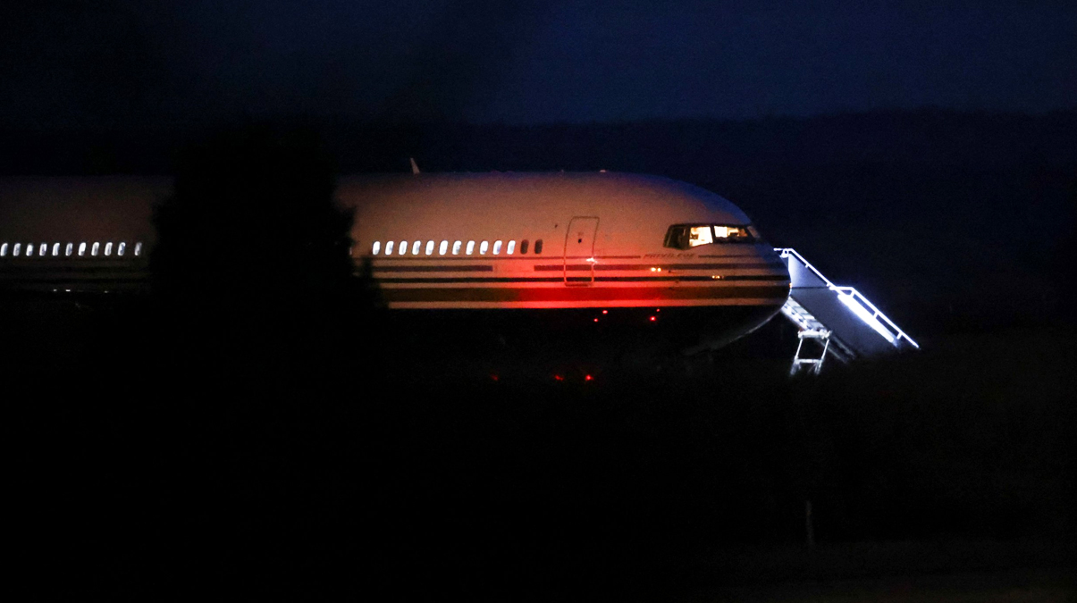 �lke bu kararla �alkalan�yor: Bu ba�bakana y�nelik bir darbedir