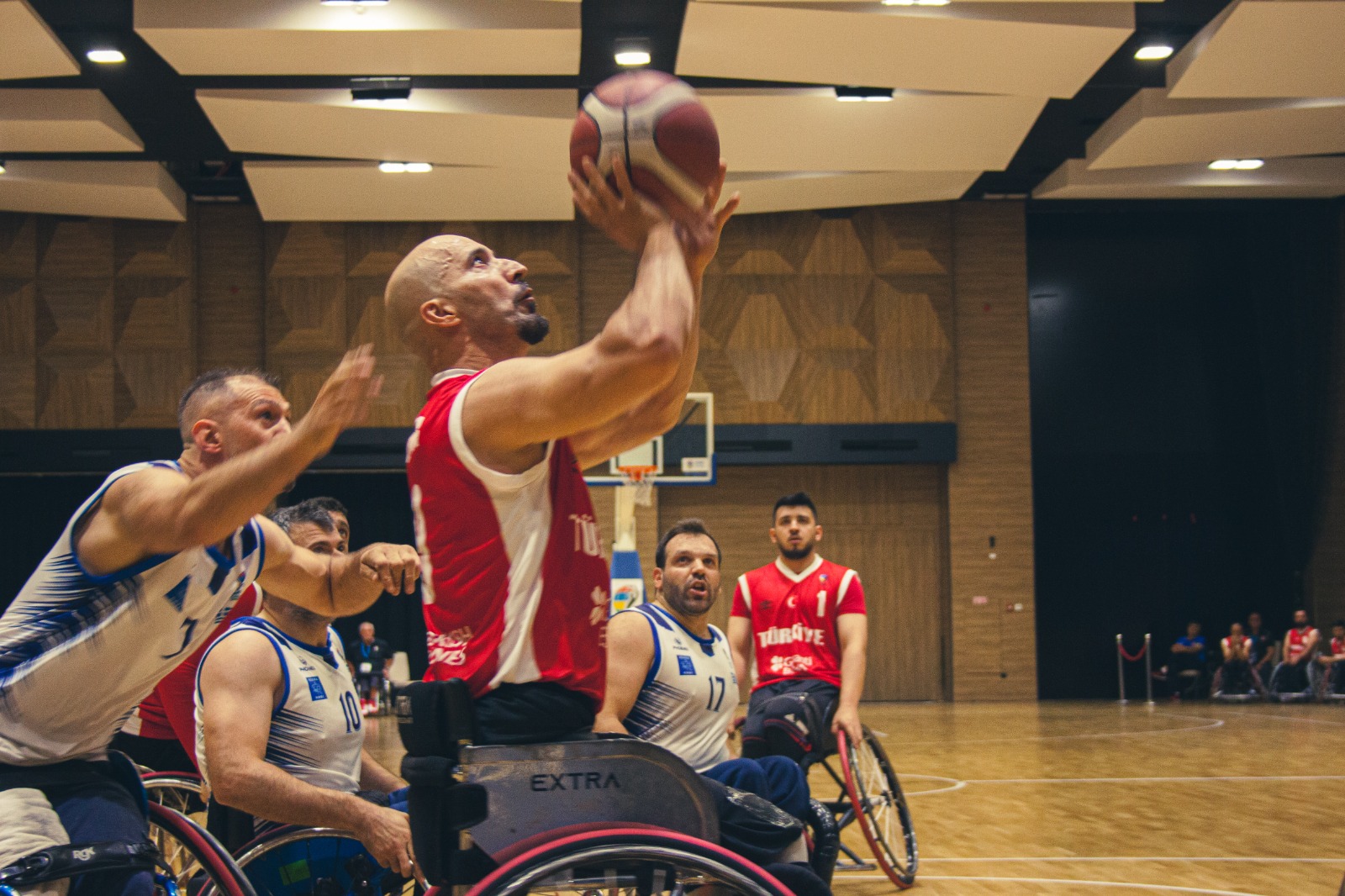 Tekerlekli Sandalye Basketbol A Milli Tak�m�, ad�n� �eyrek finale yazd�rd�