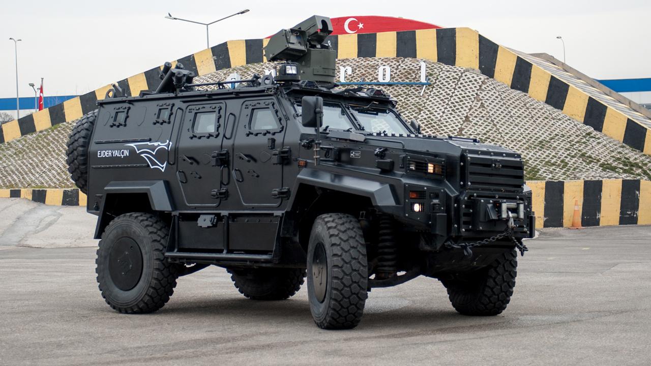 T�rk savunma sanayisinin z�rhl� ara� ve bot �reticileri ihracatta en h�zl� y�kselen �irketler aras�na girdi