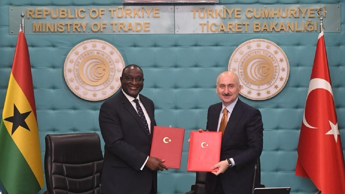 T�rkiye b�lgede ata�a ge�ti! Hedef 1 milyar dolar...