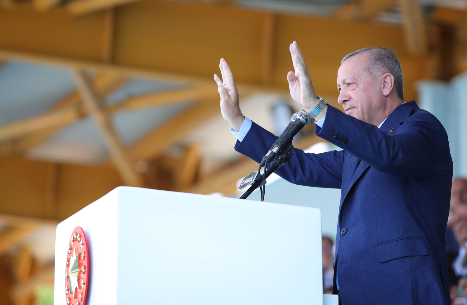 Cumhurba�kan� Erdo�an: Harcanan her kuru� T�rkiye'nin gelece�ine yap�lan en b�y�k yat�r�m