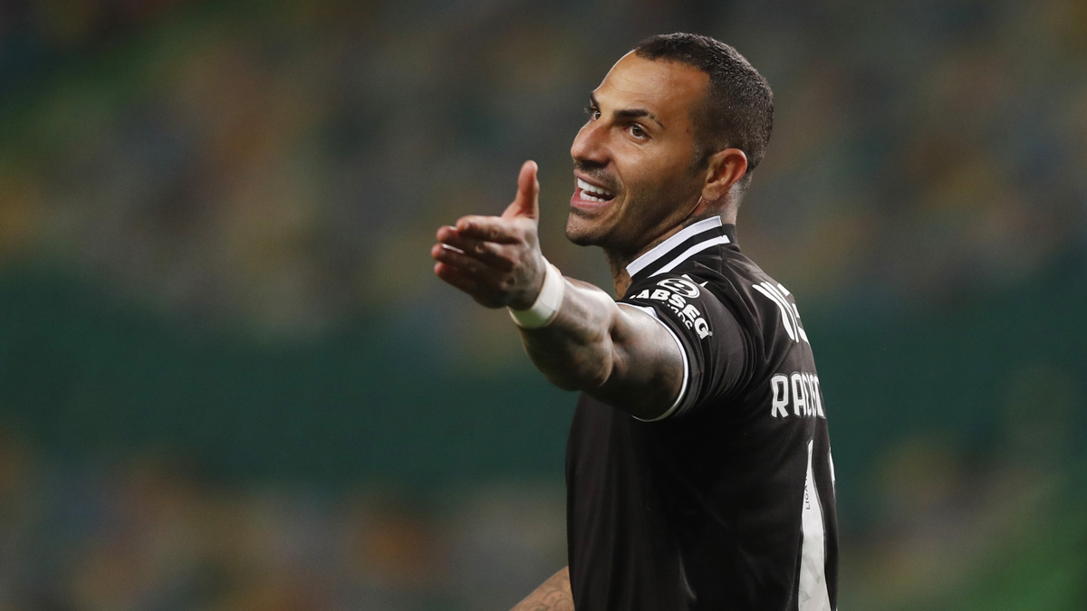 Ve Ricardo Quaresma imzay� at�yor! Yeni adresini resmen duyurdular