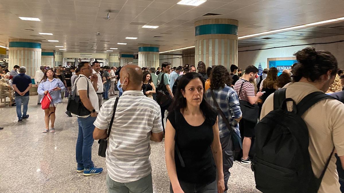 Yenikap'da metro arzaland, vatanda isyan etti! ''BB'nin yeni baars: Girilemeyen metro''