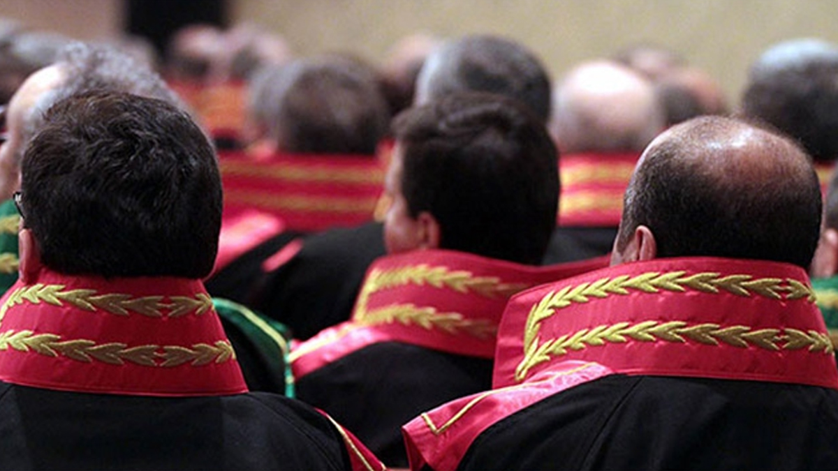 HSK yaz kararnamesi tamamland�: 33 ilin ba�savc�lar� de�i�ti