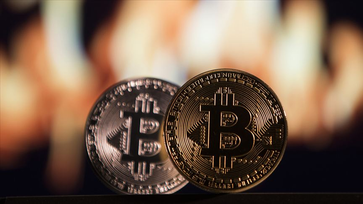 Bitcoin 18 bin dolar�n alt�na indi
