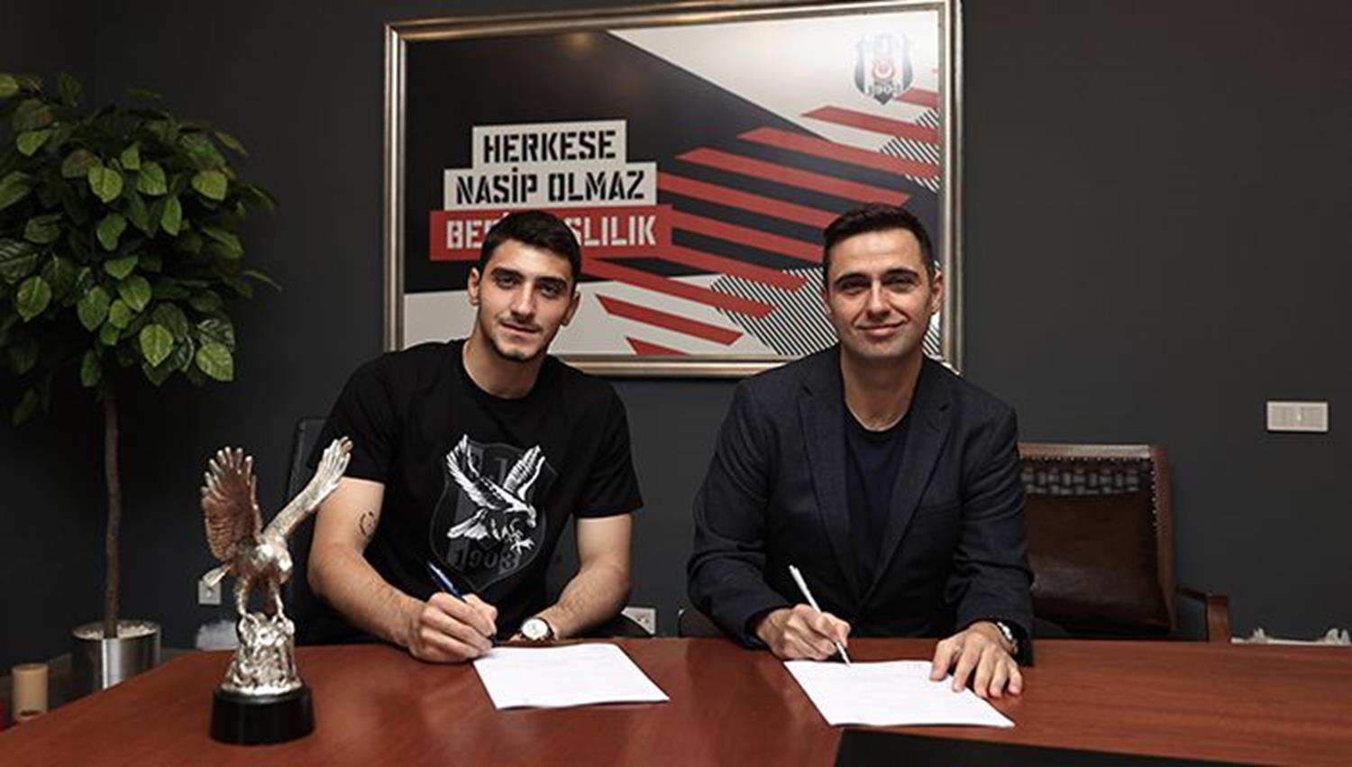 Be�ikta�, Emre Bilgin'in s�zle�mesini uzatt�