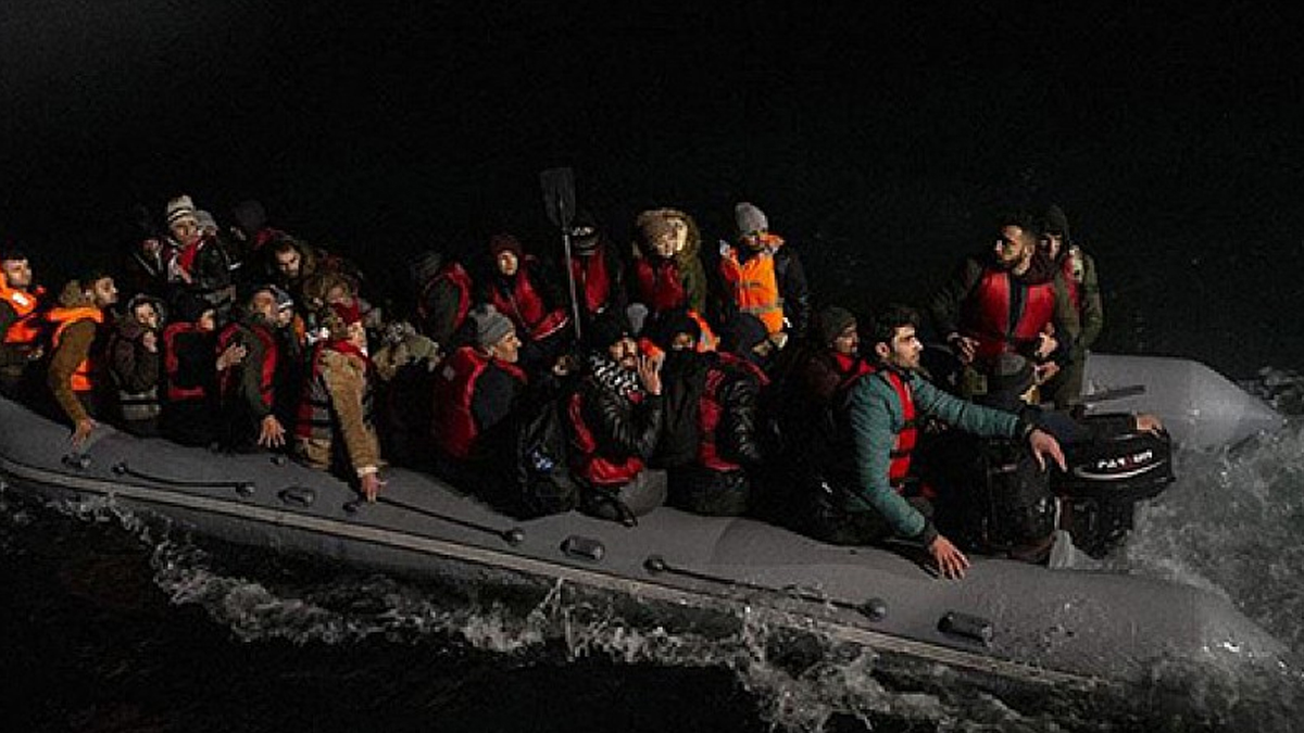 Sahil G�venlik ekipleri 122 g��meni kurtard�