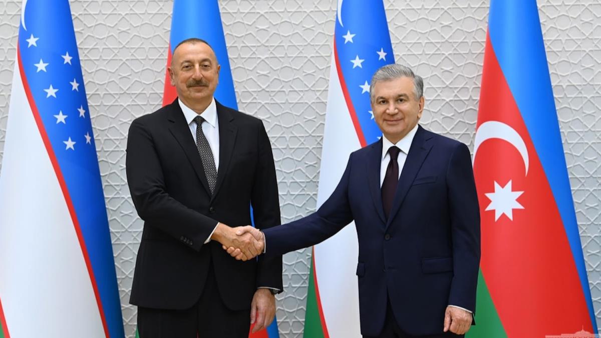 zbekistan ile Azerbaycan arasnda yeni imzalar atld