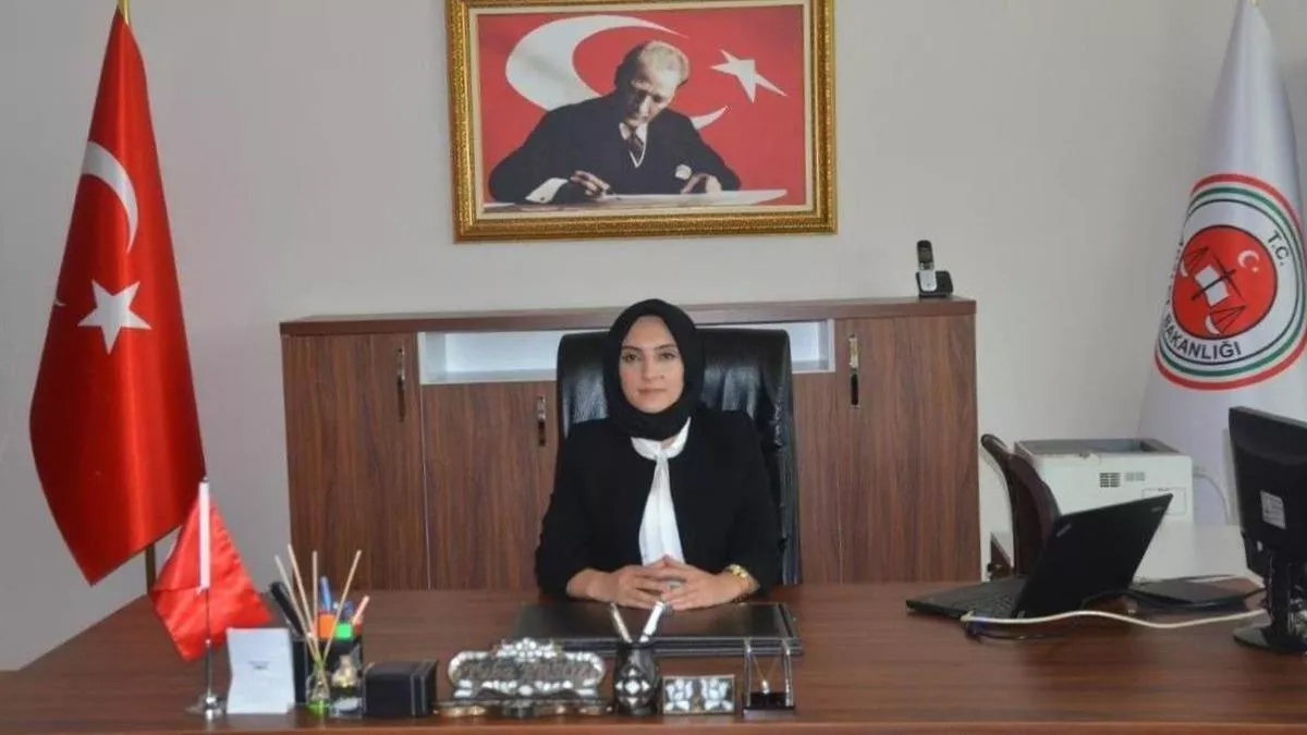 T�rkiye'nin ilk ba��rt�l� �l Cumhuriyet Ba�savc�s�'ndan ilk a��klama