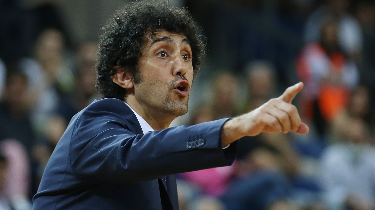Tutku A��k 2 y�l daha Gaziantep Basketbol'da
