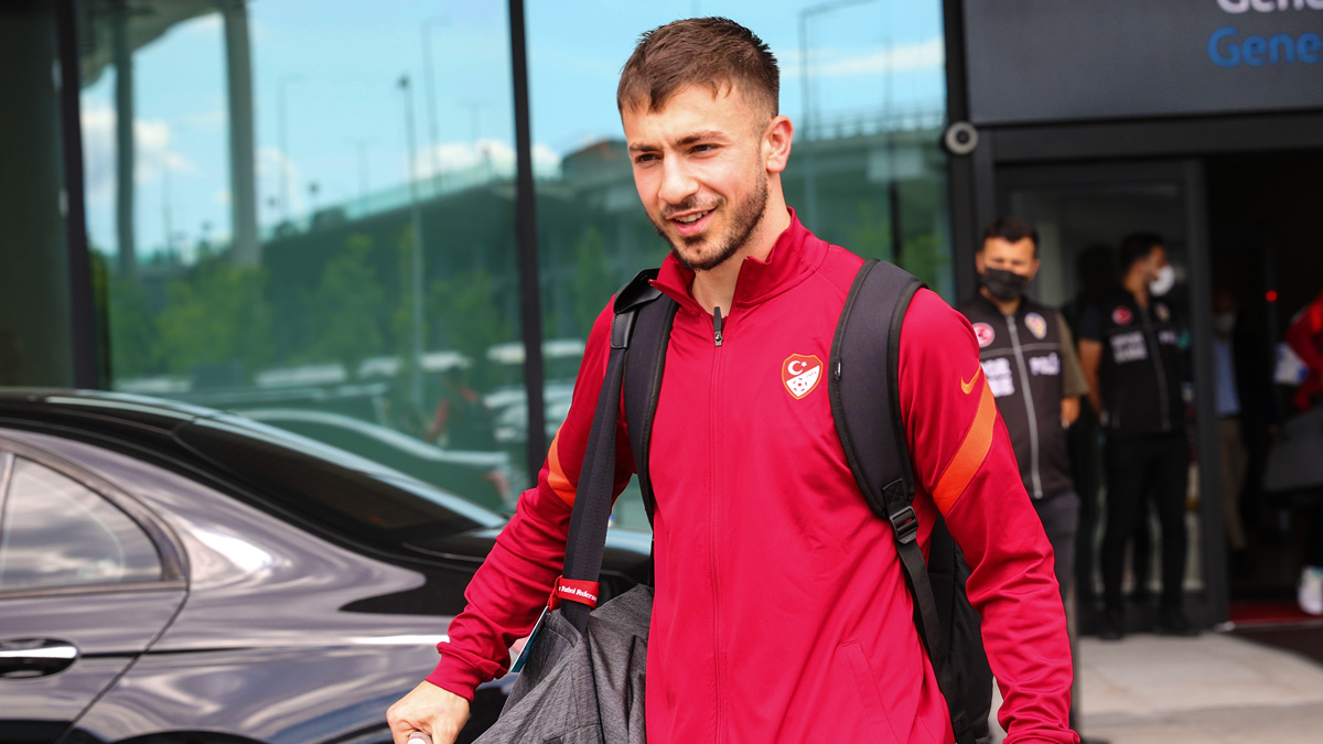 Ve Halil Dervi�o�lu transferi bitti! Herkes ters k��e oldu: Resmen imzay� at�yor...