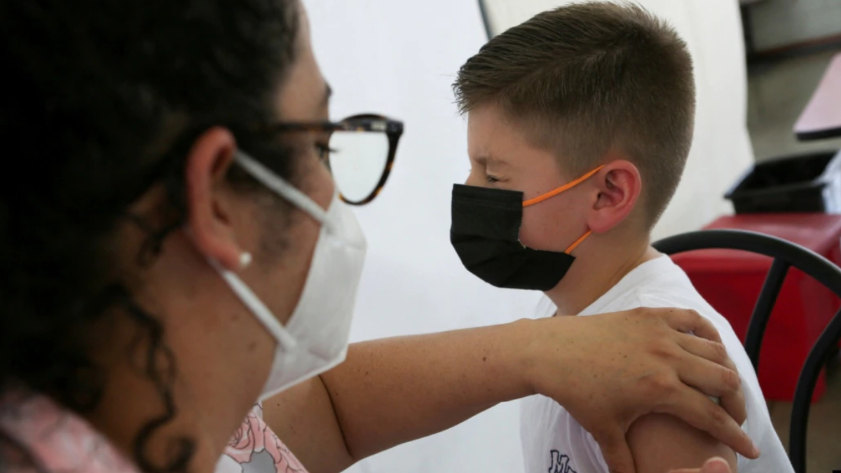 ABD'de 5 ya� alt� �ocuklar i�in onaylanan Kovid-19 a��s�n�n da��t�m� ba�lad�