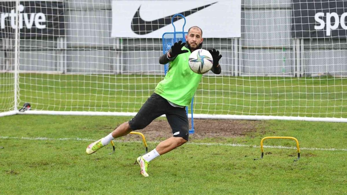 Erhan Erentrk Bursaspor'dan ayrld