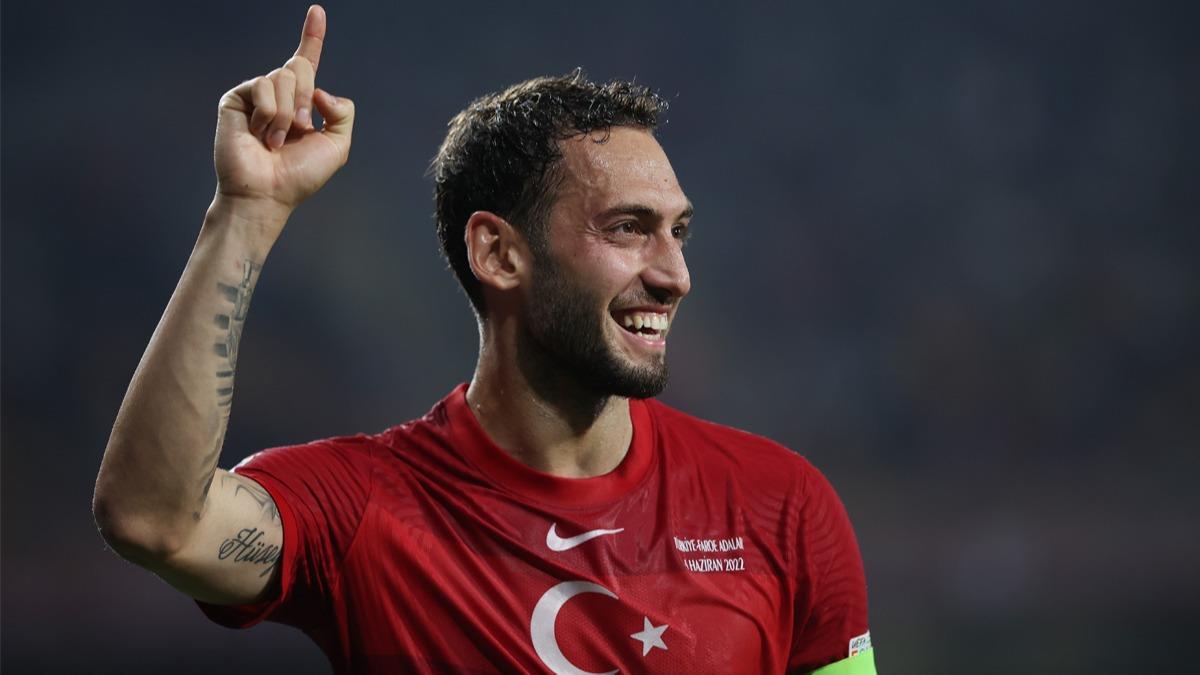 Hakan alhanolu'ndan Galatasaray aklamas! ''Fatih Terim'i kramam''