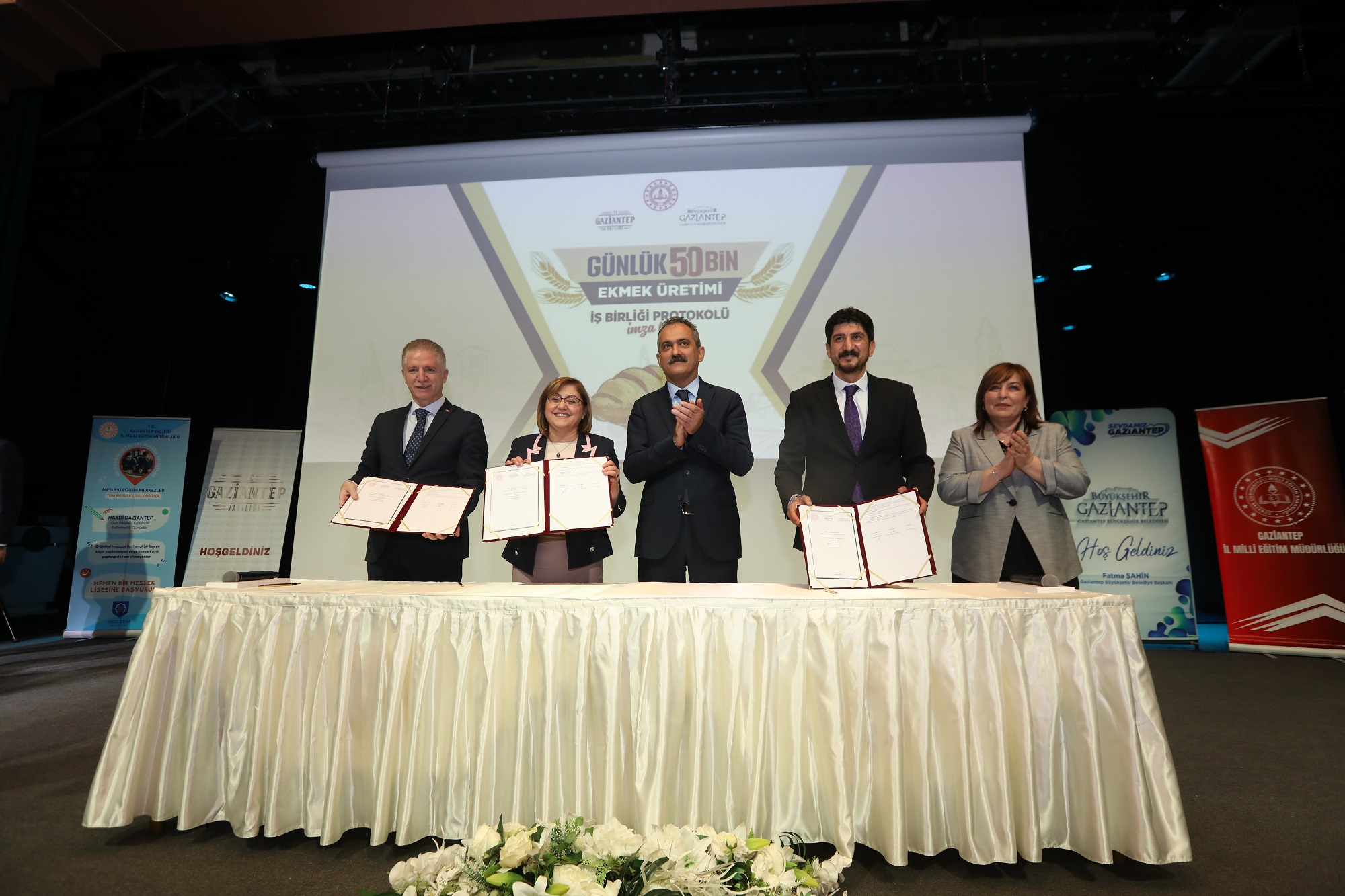 Gaziantep B�y�k�ehir, meslek liseleriyle halk�n ekme�ini �retecek