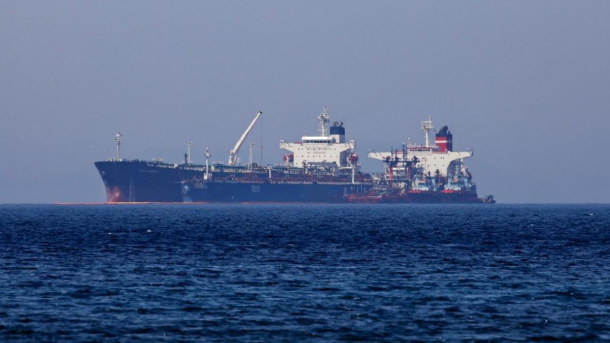 ABD talep etti, Yunanistan alkoydu! Petrol tankeri serbest brakld