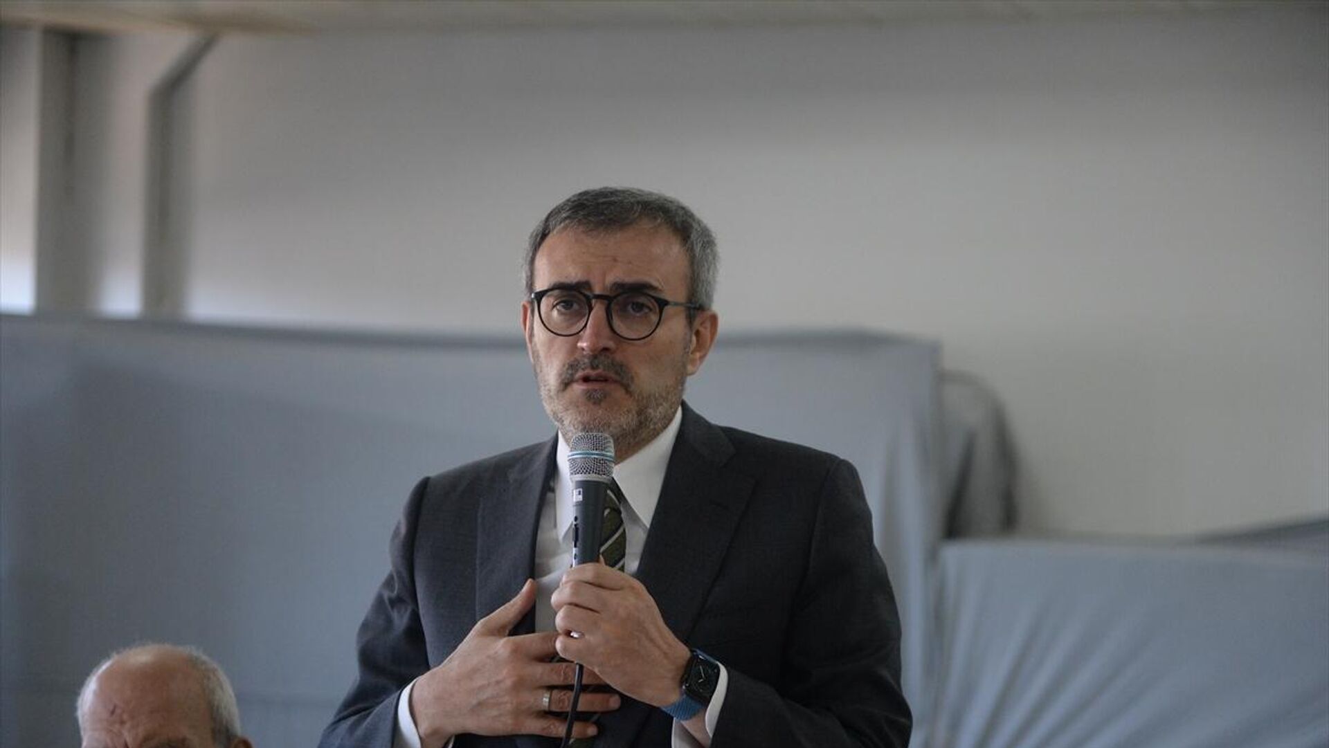AK Parti Grup Ba�kanvekili �nal: Kendi kendine yeten �lkelerin ayakta kalaca�� bir s�rece do�ru eviriliyoruz
