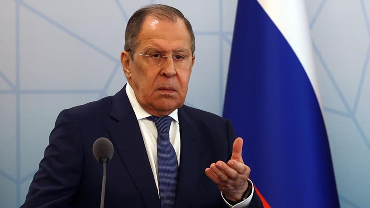 Lavrov'dan Zelenski hakknda dikkat eken aklama