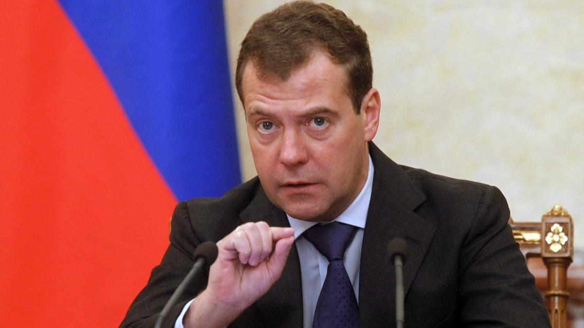 Medvedev'den gzda: 3. Dnya Sava anlamna gelir