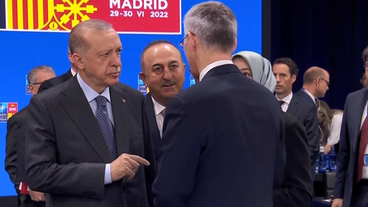 Cumhurbakan Erdoan NATO Liderler Zirvesi'nde! Madrid'deki zirvenin son oturumu balyor