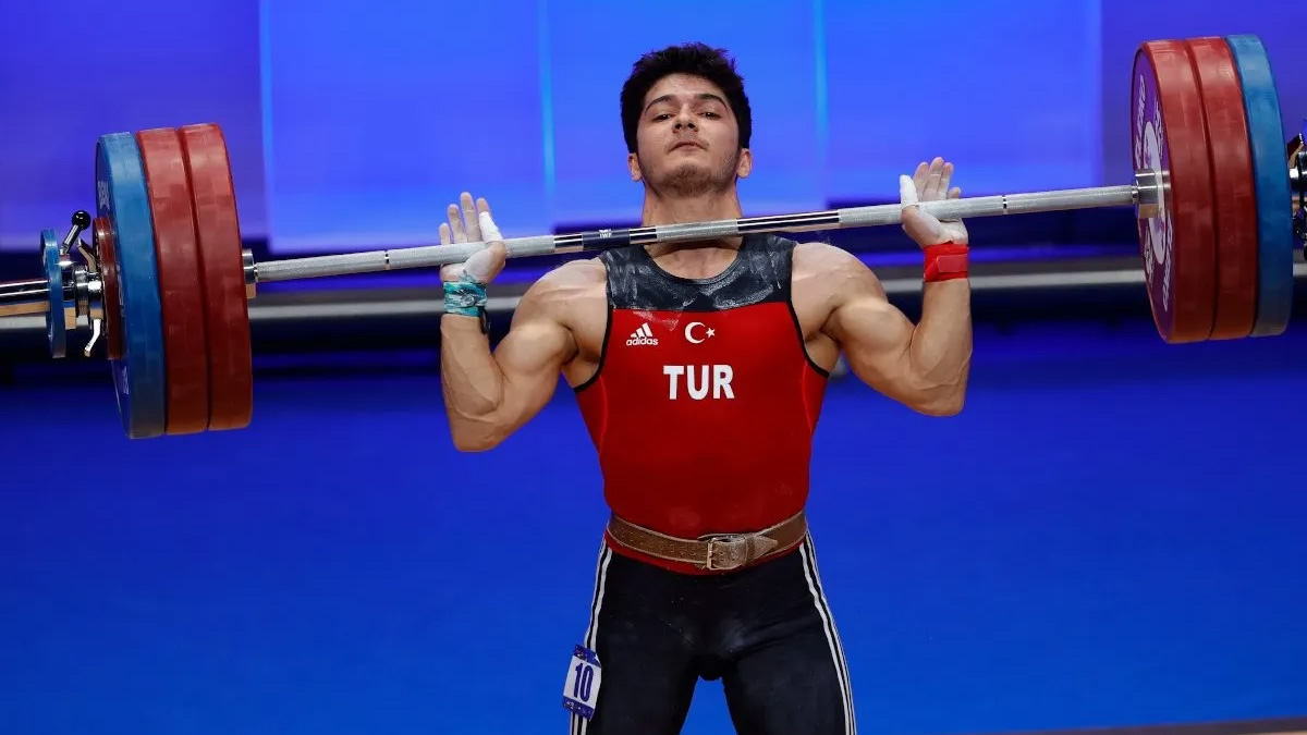 Muhammed Furkan �zbek'ten g�m�� madalya