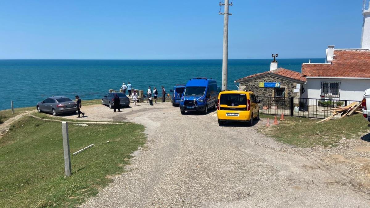 Vatandalar ihbar etti! Sinop'ta denizde erkek cesedi bulundu