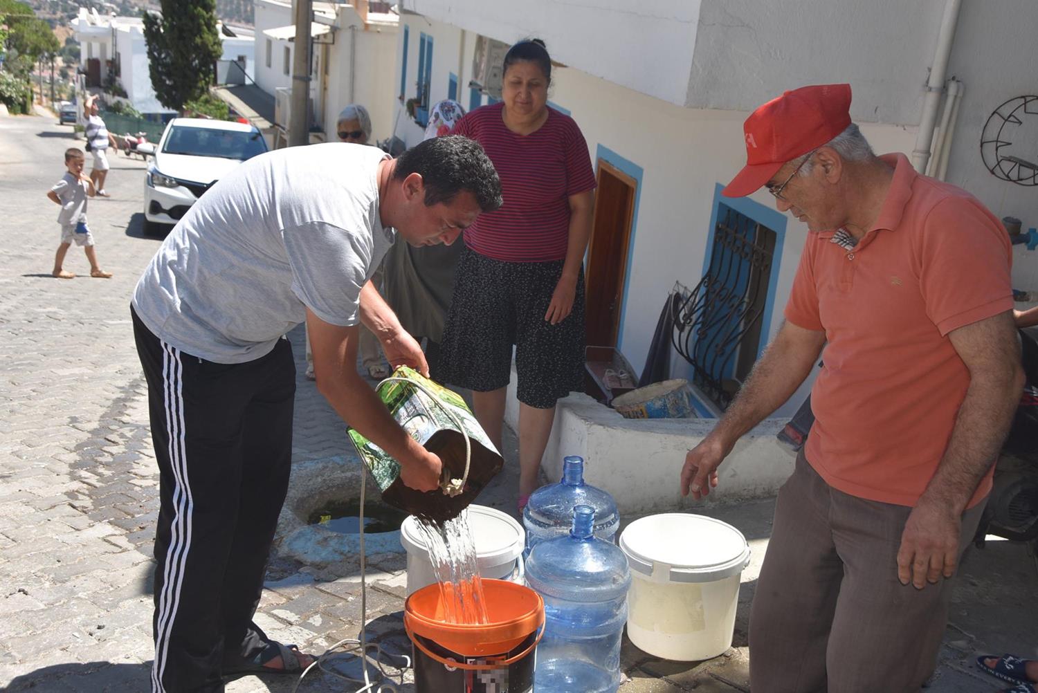 Y�l: 2022 Yer: Bodrum... �syan ettiler: 10 g�nd�r suyumuz yok
