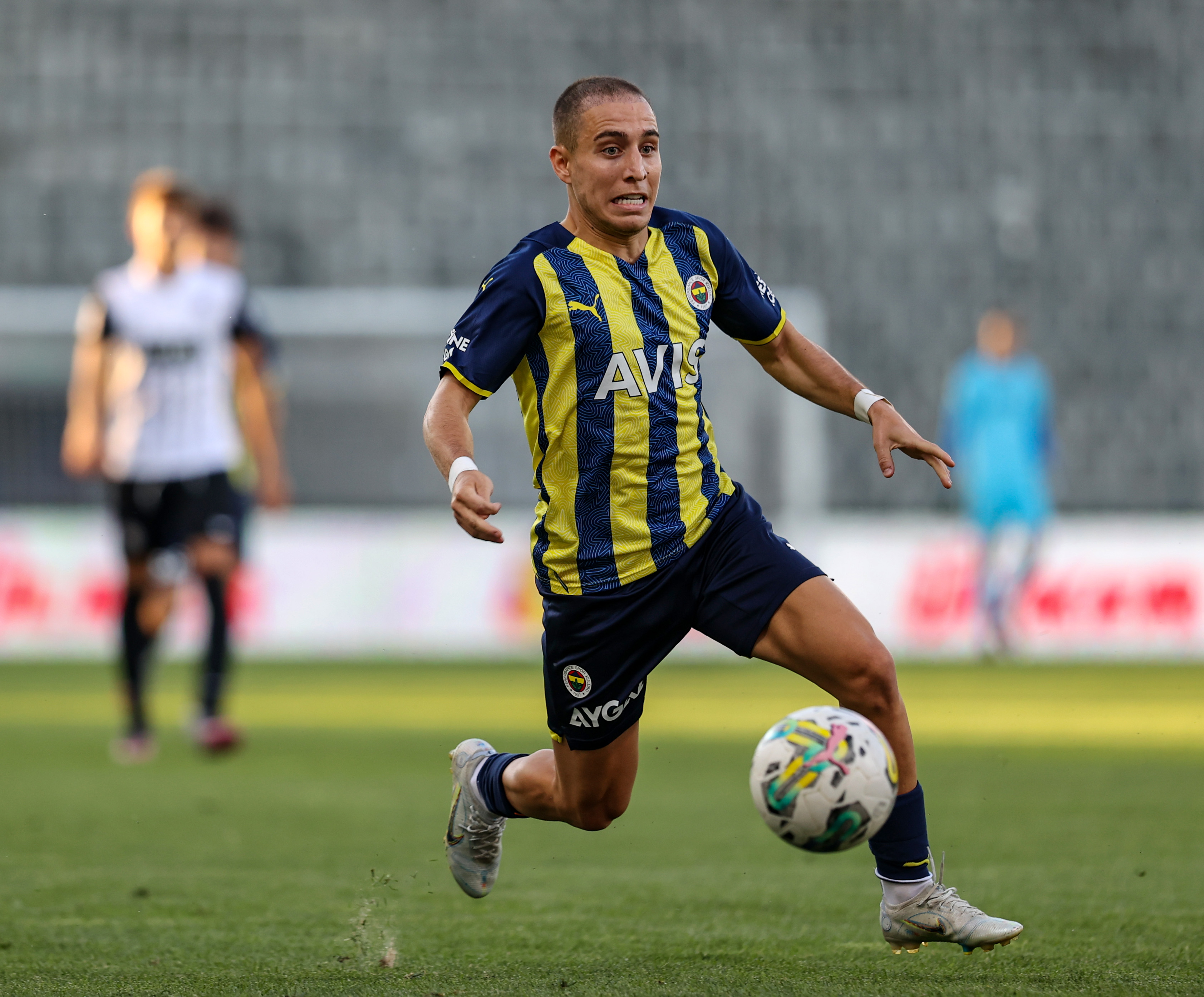 Emre Mor: T�rkiye'de oynamak istedi�im tek kul�p Fenerbah�e'ydi