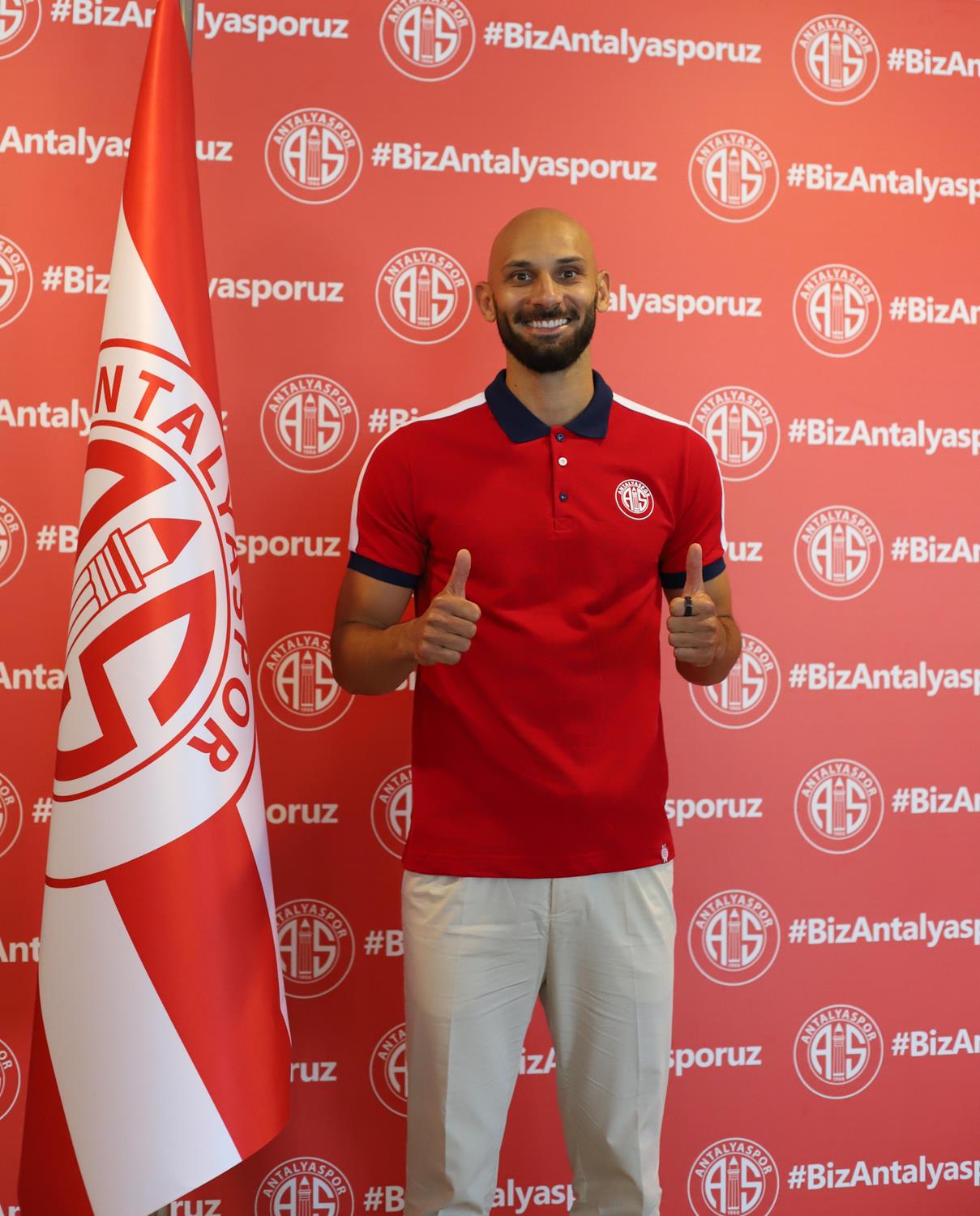 �mer Toprak: '4 B�y�kler'den teklif ald�m