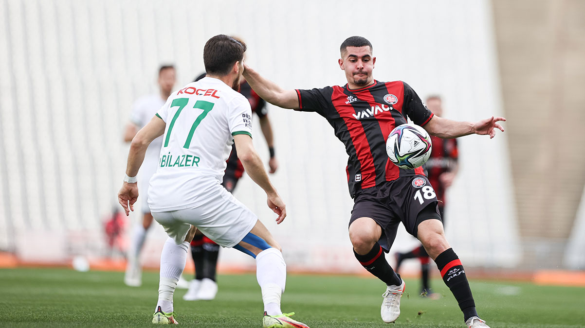 Karag�mr�k Levent Mercan'�n bonservisini ald�