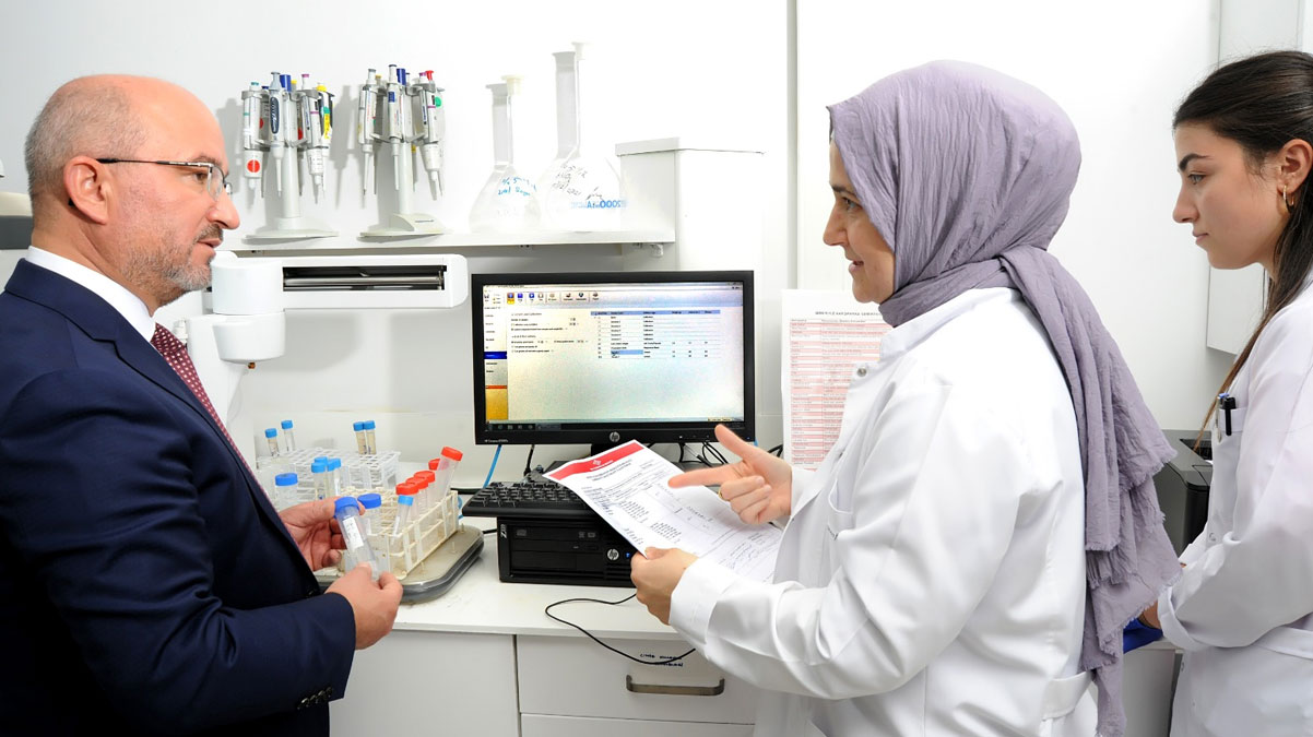 TSE Ba�kan� �ahin: Enstit�m�z, helal �r�n ticaretinin potansiyelini ortaya ��karacakt�r