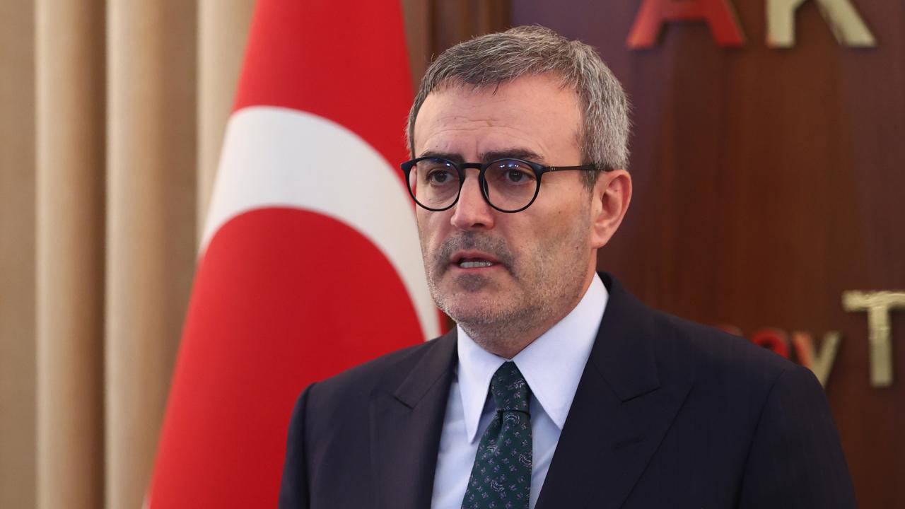 AK Parti Grup Ba�kanvekili Mahir �nal koronavir�se yakaland�