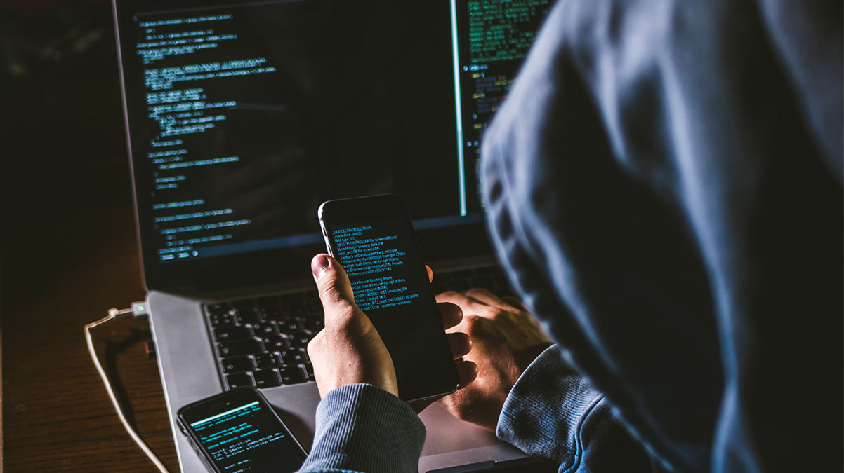 �in 1 milyar vatanda��n�n verisini �ald�rd�