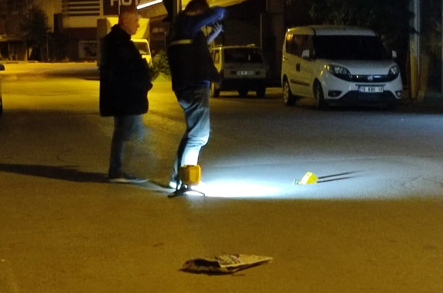 Mobilya imalathanesine silahl� sald�r�