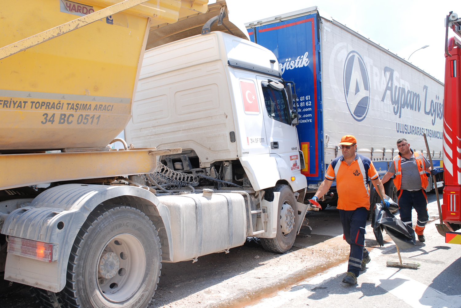 TEM'de zincirleme trafik kazas�