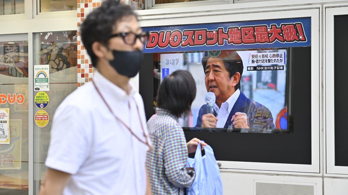 Eski Japonya Babakan Abe inzo urad suikast sonucu hayatn kaybetti