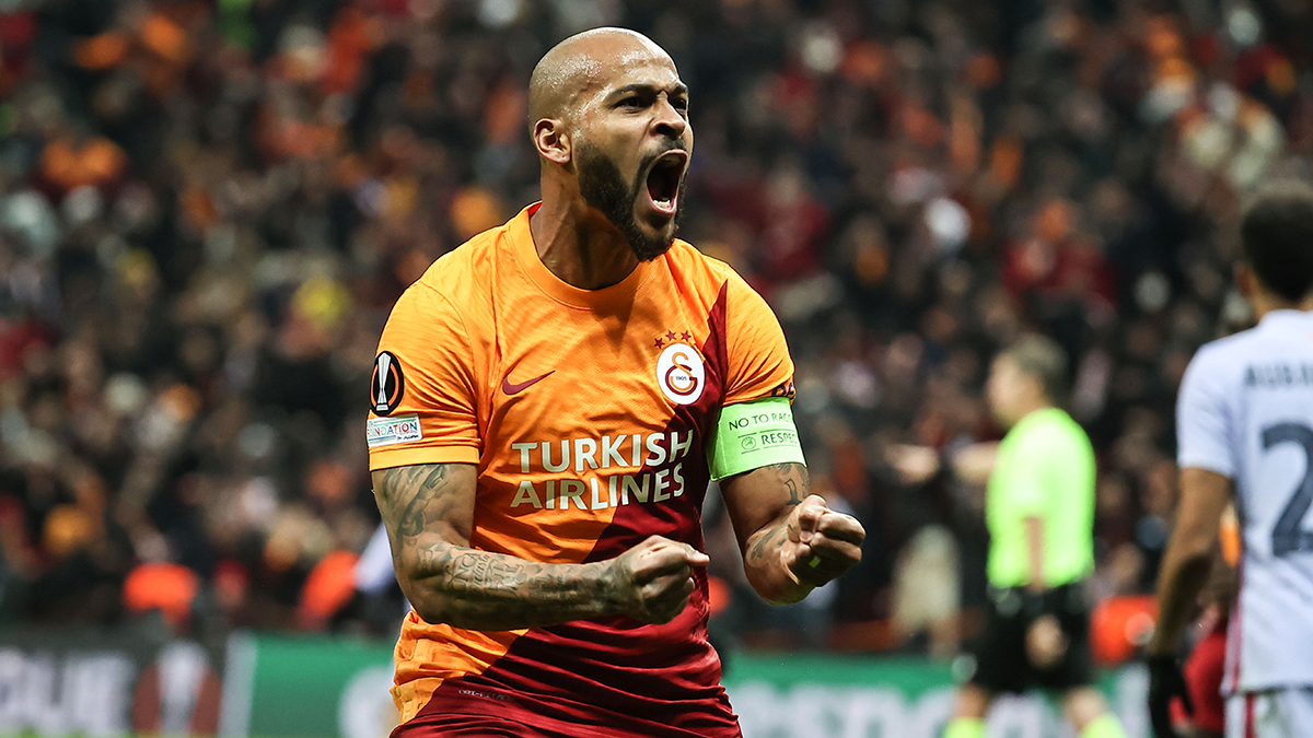 Galatasaray'dan beklenen Marcao a��klamas� geldi