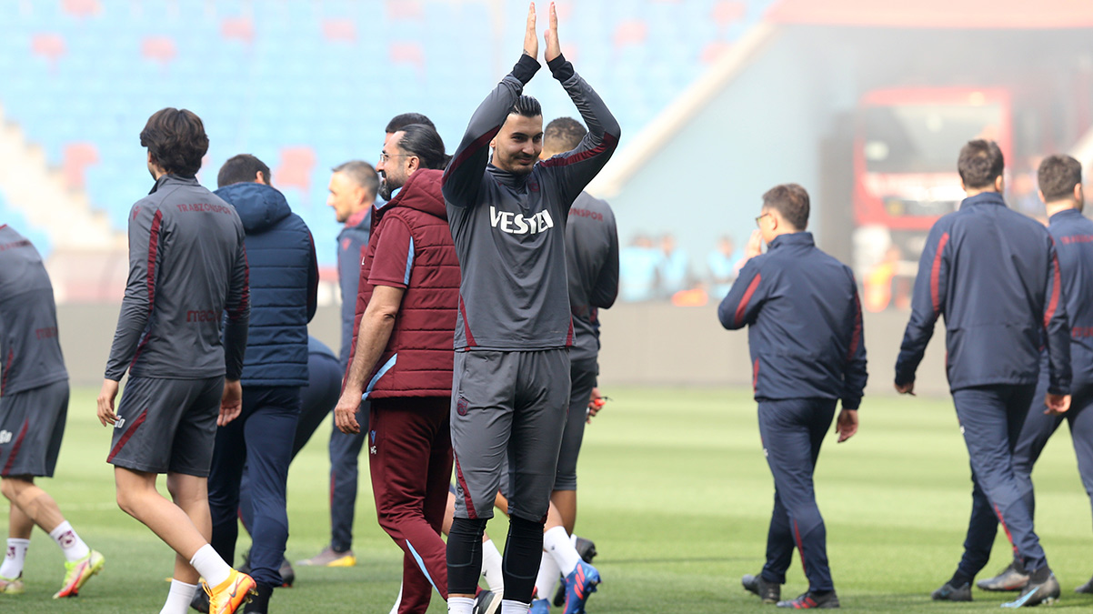 Trabzonspor U�urcan �ak�r ve Dorukhan Tok�z'e kavu�tu