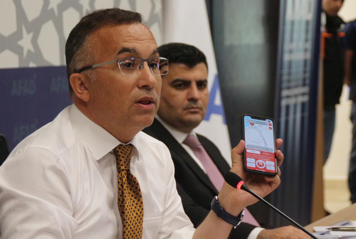 Rize'de 'AFAD Acil Mobil'i sadece 900 ki�i indirmi�!