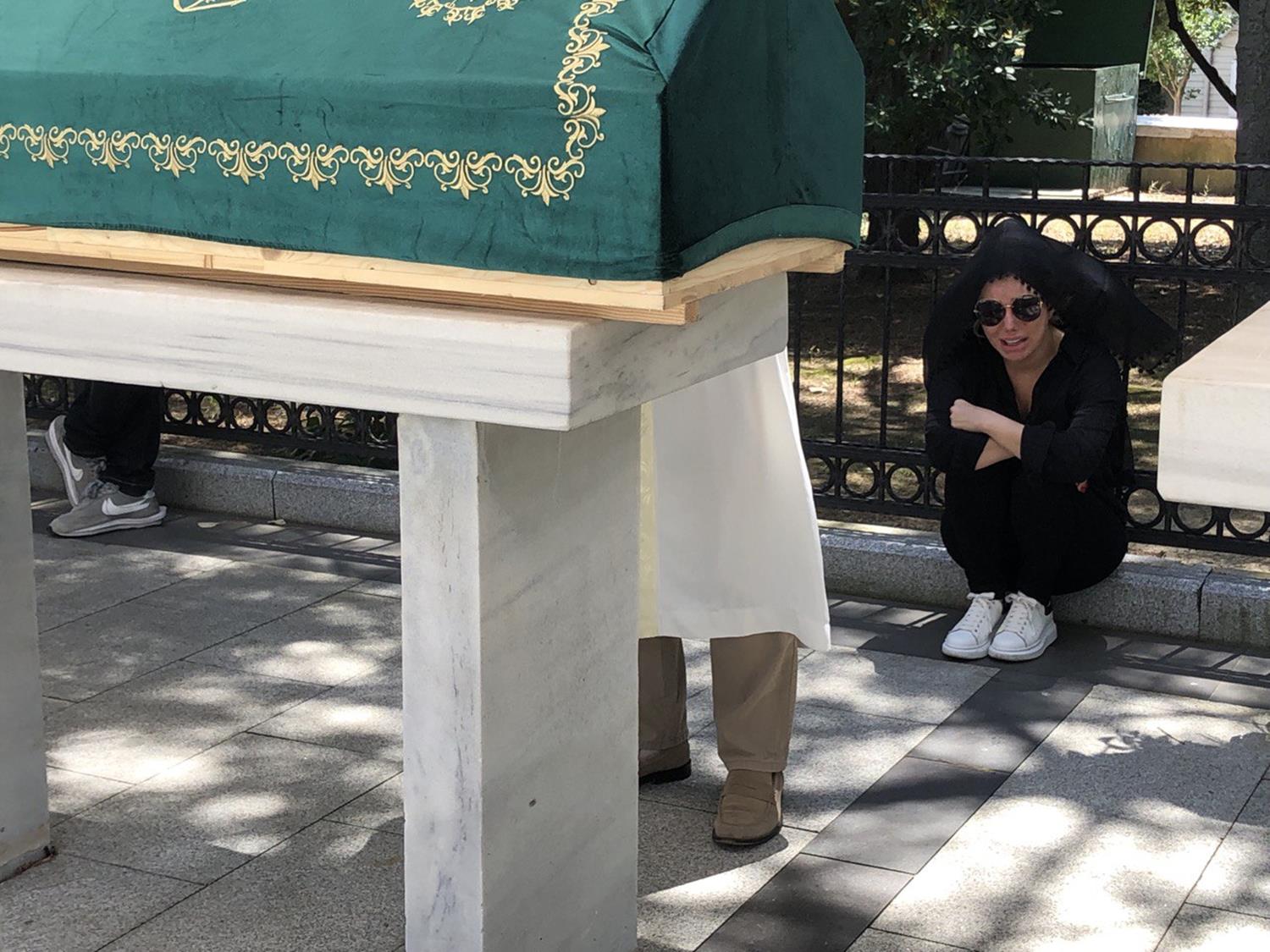 T�rk�c� Ceylan'�n ac� g�n�